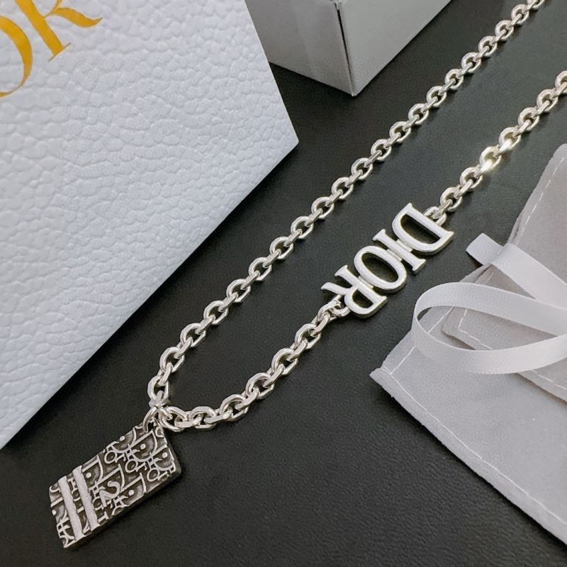 chr1st1an D10r necklaces